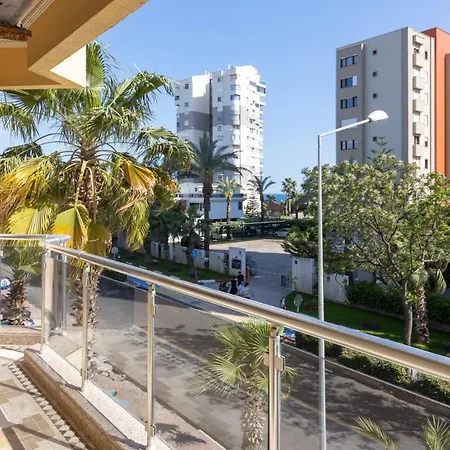 Close Beach Wide Duplex Sea View And Big Terrace アパート *